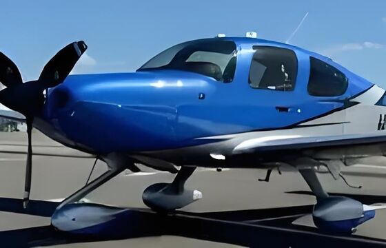 La venta de toda la aeronave: CESSNA 172S, DA40NG, DA42NG, Cirrus SR22